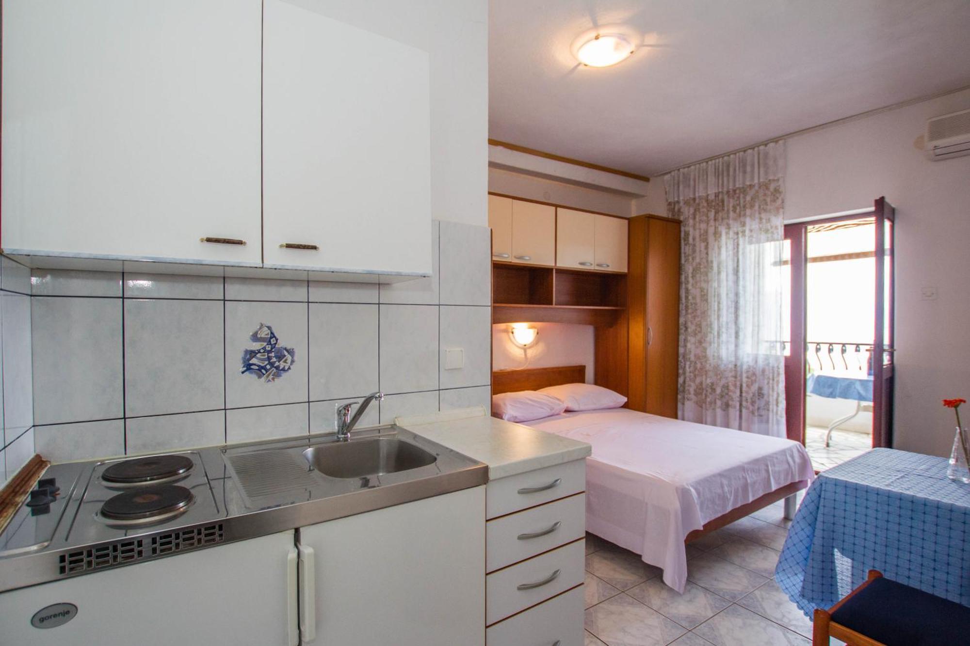 Apartments Bartul Sucuraj Bilik gambar