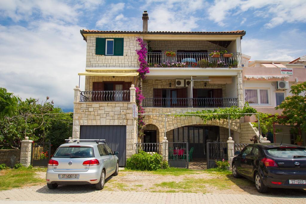 Apartments Bartul Sucuraj Luaran gambar