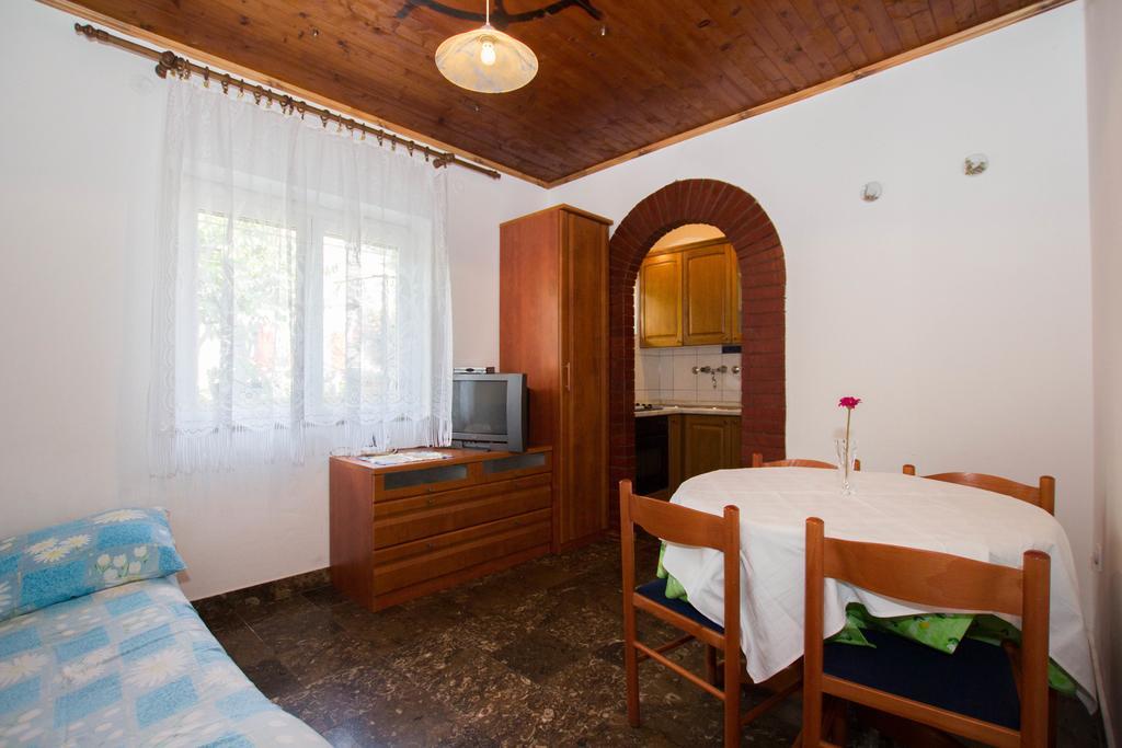 Apartments Bartul Sucuraj Luaran gambar