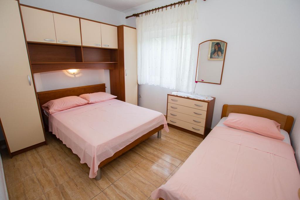 Apartments Bartul Sucuraj Luaran gambar