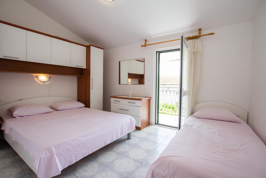 Apartments Bartul Sucuraj Luaran gambar