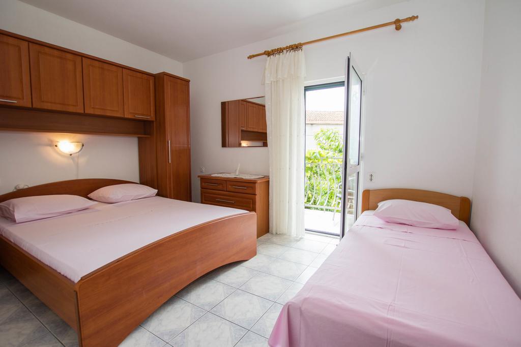Apartments Bartul Sucuraj Luaran gambar