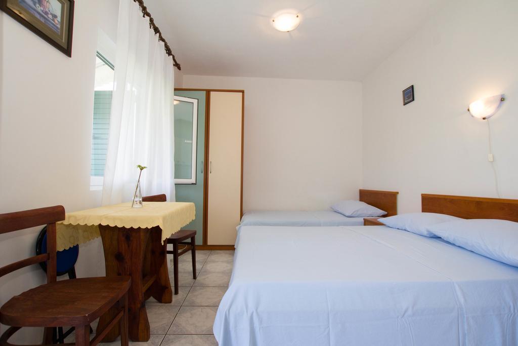 Apartments Bartul Sucuraj Luaran gambar