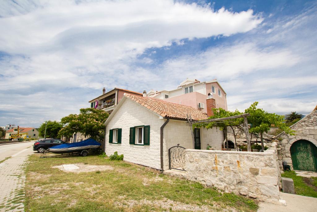 Apartments Bartul Sucuraj Luaran gambar